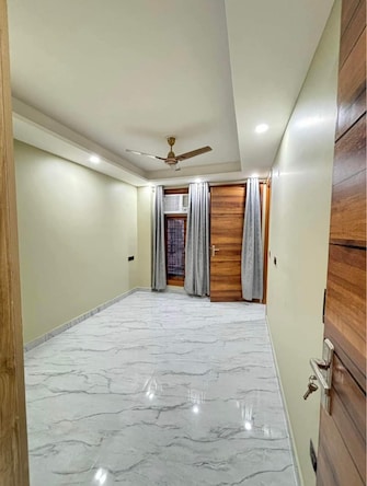 3 BHK Builder Floor For Rent in Chattarpur Delhi  7767661