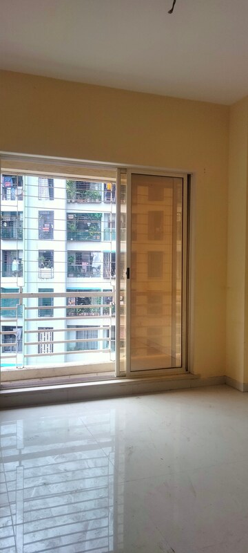 Room in 1 BHK Apartment at Aura Casa Vista, Virar West – for Sale
