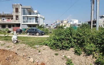 Plot For Sale in Sahastradhara Road
