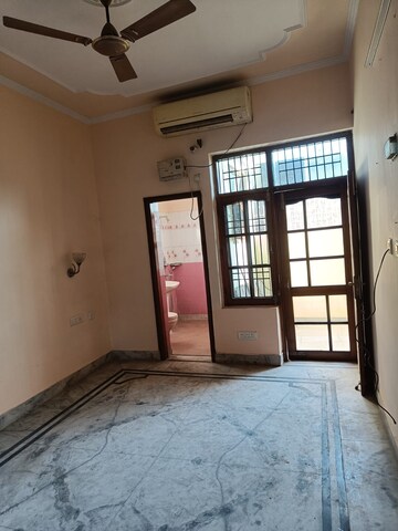 Room in 3.5 BHK Independent House at Kharar Road – for Sale