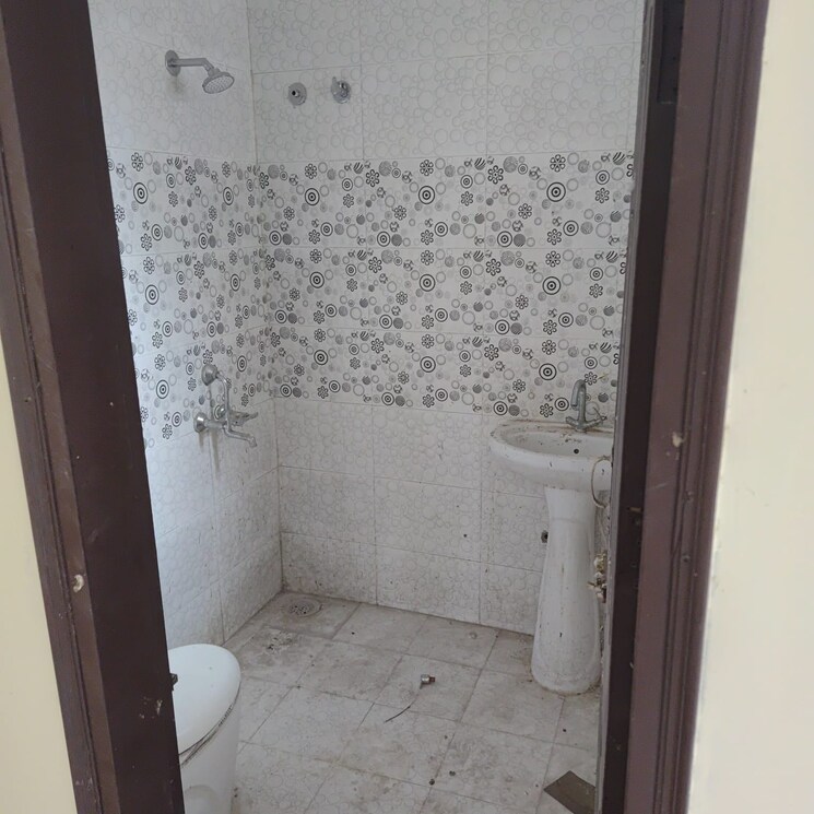 Bathroom, sector 126 3 Bedroom 150 Sq.Yd. Apartment In Sector 126 Mohali 7767924