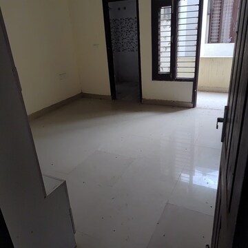 Room in 3 BHK Apartment at Sector 126 – for Sale