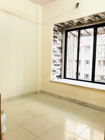 Bedroom in 2 BHK Apartment at Veda CHS, Dahisar West – for Sale