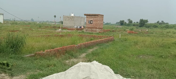 undefined, bhopani village  122 Sq.Yd. Plot In Bhopani Village Faridabad 7768196
