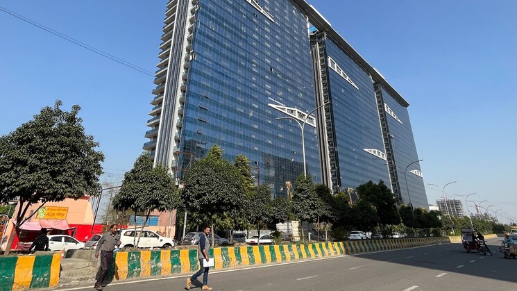 Exterior View, alphathum Commercial Office Space 701 Sq.Ft. In Sector 90 Noida 7768249