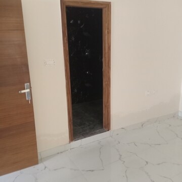 Furnished Amenities in 3 BHK Apartment at Srinivasa Nagar – for Sale