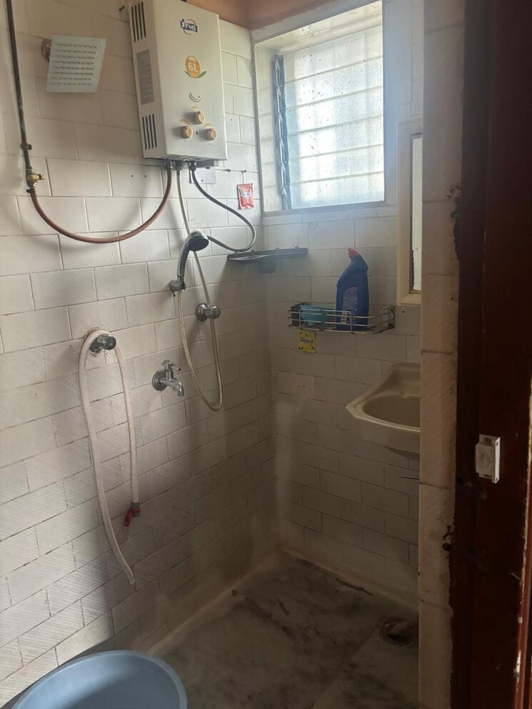 Bathroom, new-harvard-garden-chs 1 Bedroom 524 Sq.Ft. Apartment In Manpada Thane 7768390