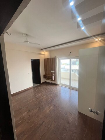 Room in 2 BHK Apartment at Gms Road – for Sale