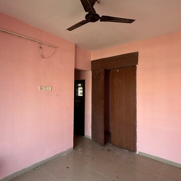 Room in 2 BHK Apartment at Sigrun Splendor, Vasai East – for Rent