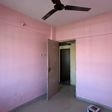 Room in 2 BHK Apartment at Sigrun Splendor, Vasai East – for Rent