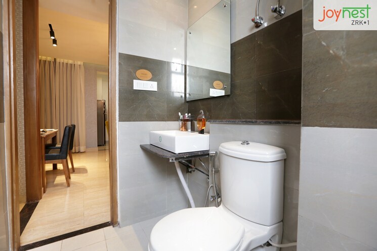 Bathroom, sushma-joynest-zrk 3 Bedroom 1350 Sq.Ft. Apartment In Ghazipur Zirakpur 7768556