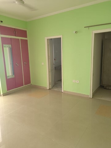 Room in 3 BHK Apartment at Sandwoods Spangle Condos, Kishanpura – for Sale