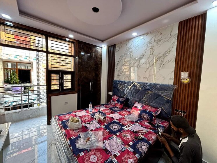 Bedroom, dwarka mor 3 Bedroom 85 Sq.Yd. Builder Floor In Dwarka Mor Delhi 7768584