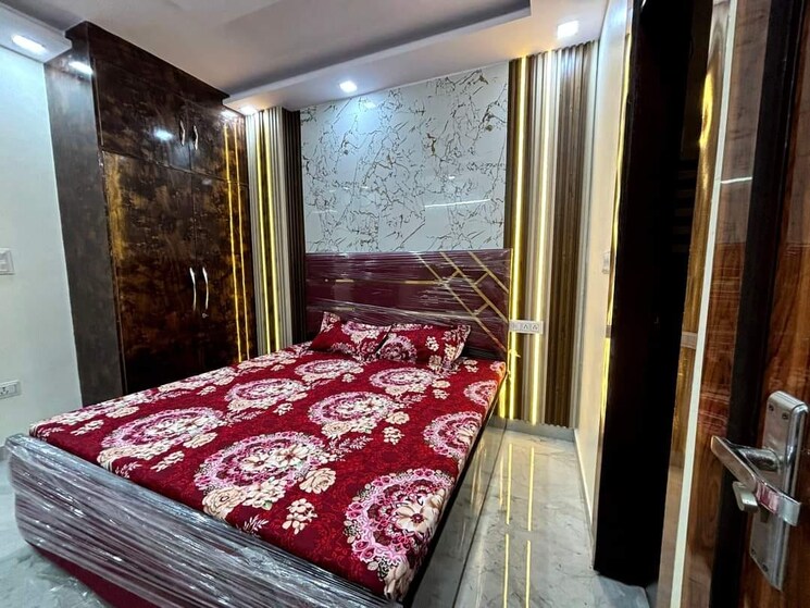 Bedroom, dwarka mor 3 Bedroom 85 Sq.Yd. Builder Floor In Dwarka Mor Delhi 7768584