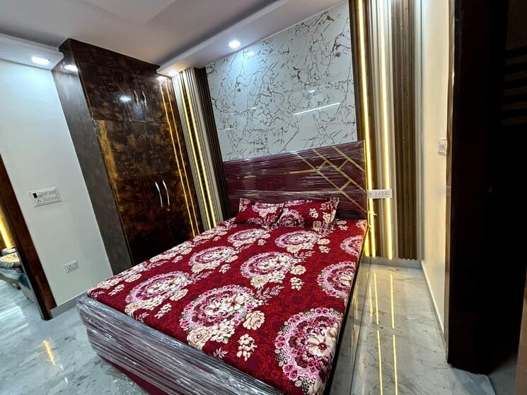Bedroom, dwarka mor 3 Bedroom 85 Sq.Yd. Builder Floor In Dwarka Mor Delhi 7768584