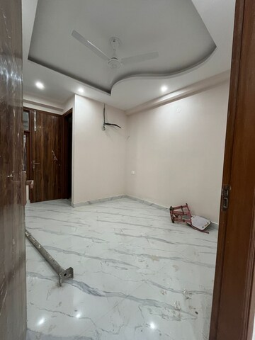 Room in 3 BHK Builder Floor at Chattarpur – for Sale