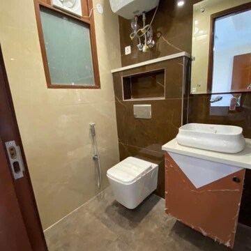 Team Area in 3 BHK Builder Floor at Chattarpur – for Sale