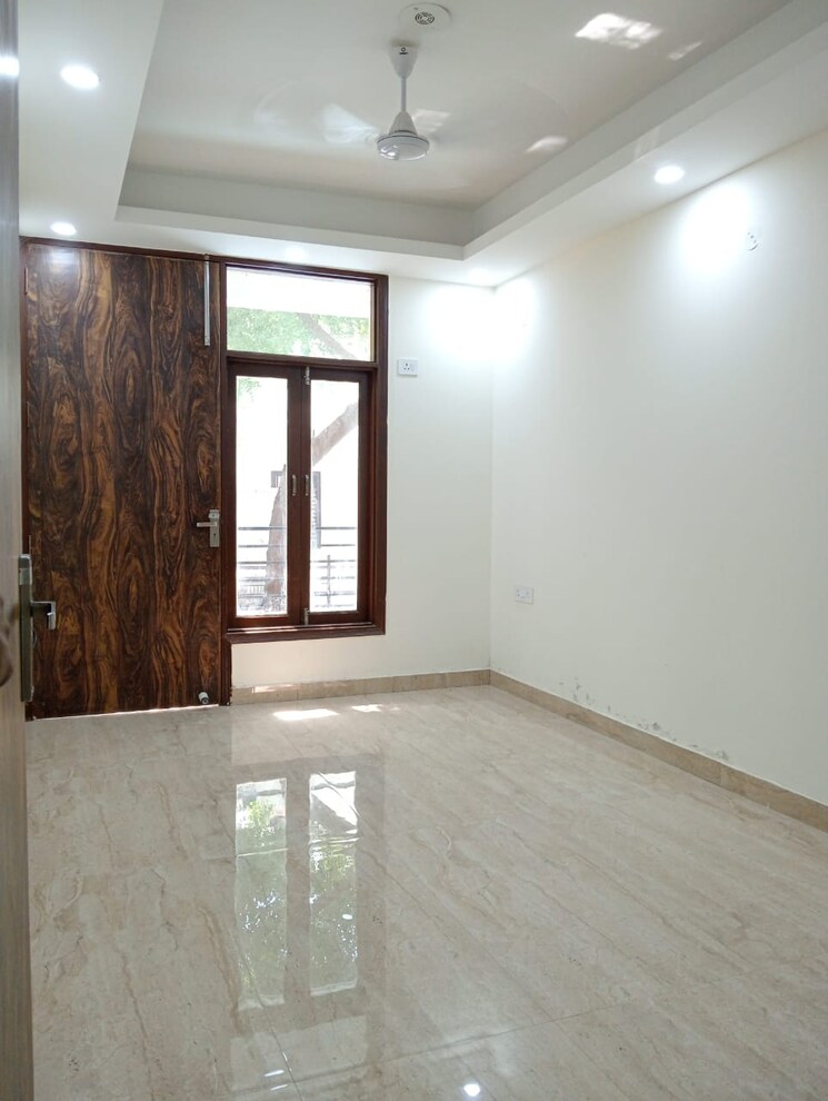 Room, chattarpur 2 Bedroom 80 Sq.Yd. Builder Floor In Chattarpur Delhi 7768603