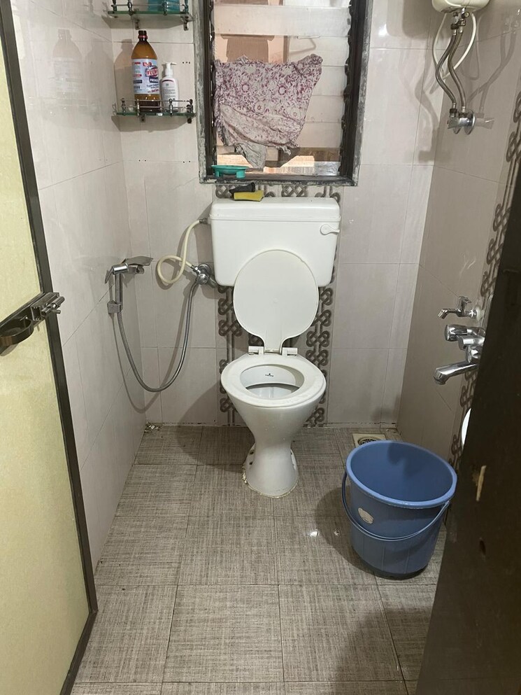 Bathroom, gaurav-valley 2 Bedroom 850 Sq.Ft. Apartment In Mira Road Thane 7768609