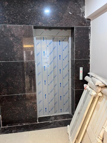 Lift in 2 BHK Apartment at Sahastradhara Road – for Sale