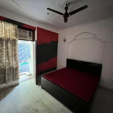 Room in 3 BHK Villa at RWA Apartments Sector 41, Sector 41 – for Rent