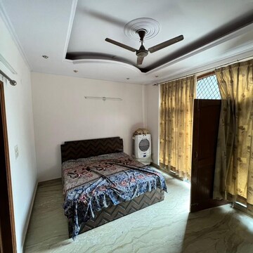 Bedroom in 3 BHK Villa at RWA Apartments Sector 41, Sector 41 – for Rent
