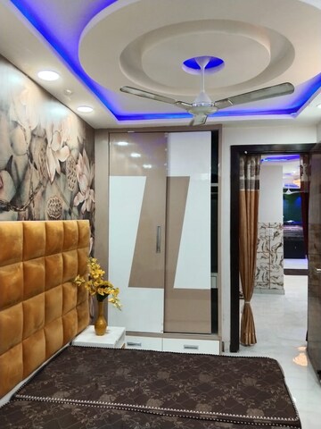 Bedroom in 3 BHK Builder Floor at Uttam Nagar – for Sale