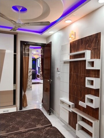 Building Lobby in 3 BHK Builder Floor at Uttam Nagar – for Sale