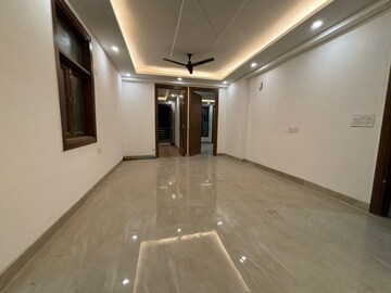 Room in 3.5 BHK Builder Floor at Saket – for Sale