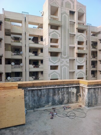 2 BHK Apartment For Resale in LG Employees CHS Pi I And ii Greater Noida  7769066