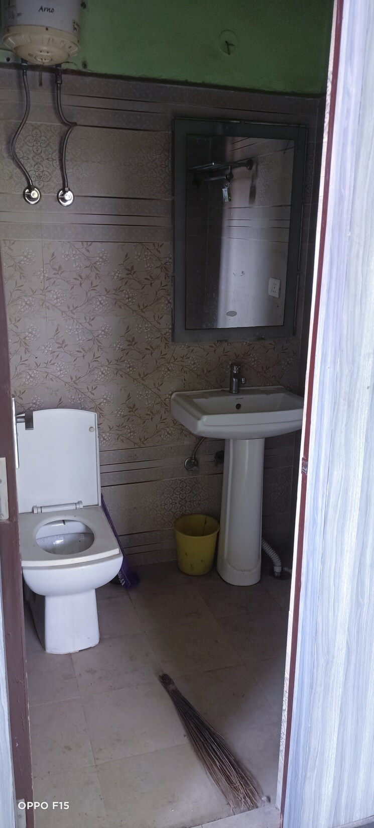 Bathroom, parsvnath-edens 3 Bedroom 1450 Sq.Ft. Apartment In Alpha Ii Greater Noida Greater Noida 7769211