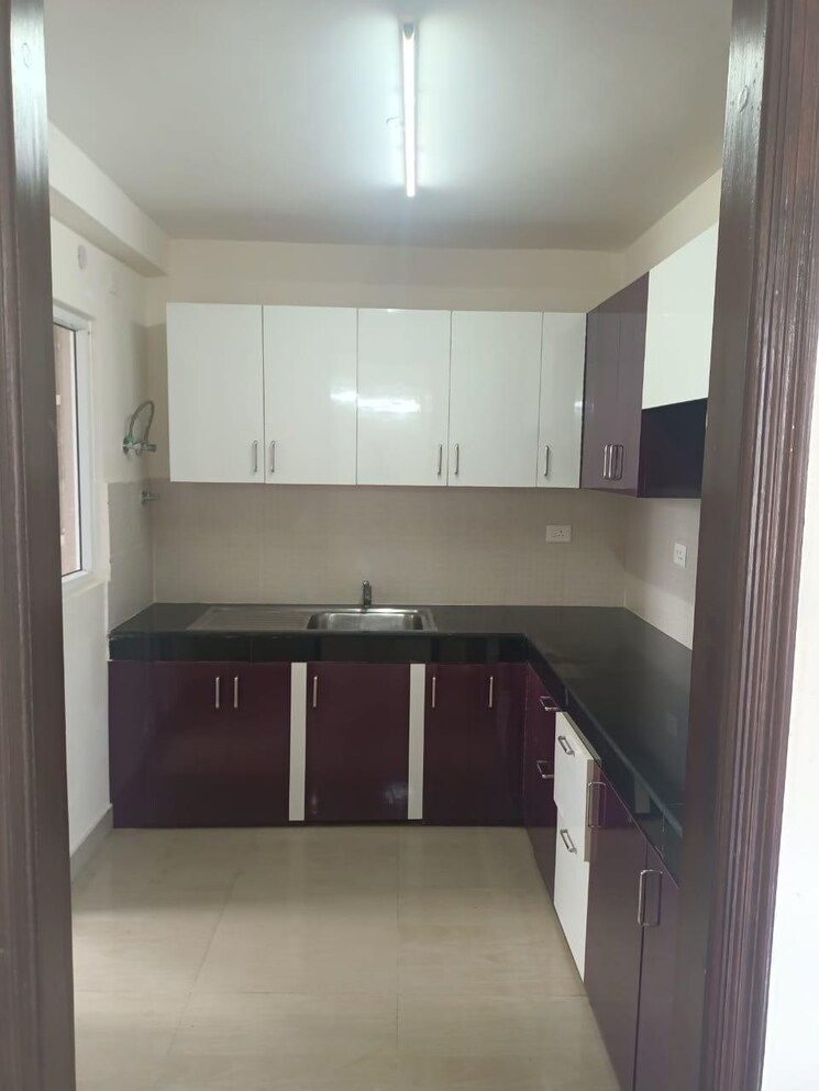 Kitchen, ramprastha-city-rise 3 Bedroom 1990 Sq.Ft. Apartment In Sector 37d Gurgaon 7769180