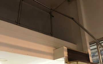 Shop For Sale in Link Square Mall, Bandra West