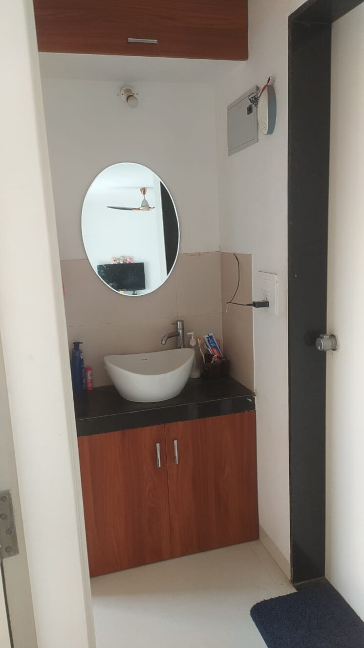 Bathroom, f5-realtors-green-county 2 Bedroom 700 Sq.Ft. Apartment In Fursungi Pune 7730714