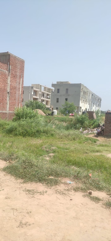  Plot For Sale in Sector 127