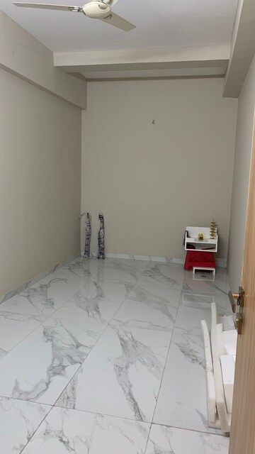 Room in 2 BHK Apartment at Signature Global Synera, Sector 81 – for Sale