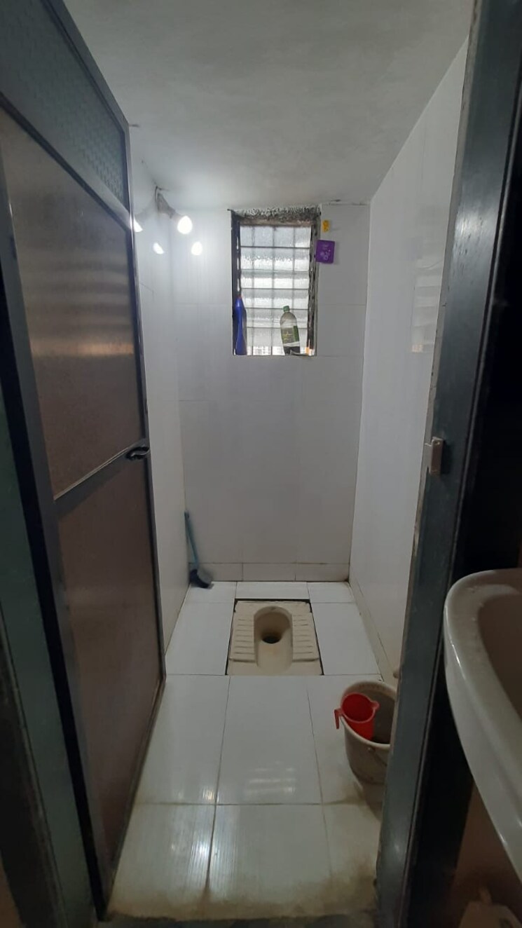 Bathroom, shankar-complex 2 Bedroom 732 Sq.Ft. Apartment In Kalyan East Thane 7769594
