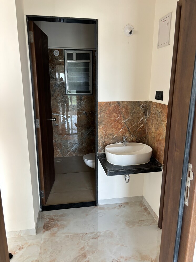 Bathroom, krishna-amarillo 2 Bedroom 723 Sq.Ft. Apartment In Hinjewadi Pune 7769606