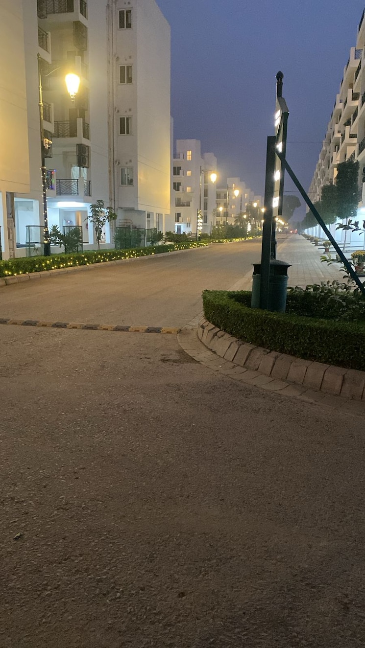 Master Bedroom, central-park-flower-valley 3 Bedroom 1210 Sq.Ft. Apartment In Sohna Sector 33 Gurgaon 7769631