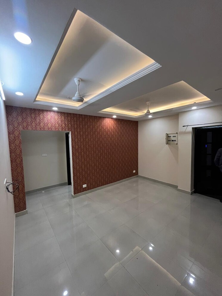Kitchen, mohit nagar 3 Bedroom 18000 Sq.Ft. Builder Floor In Mohit Nagar Dehradun 7769628