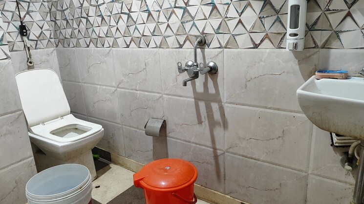Bathroom, adchini 1 Bedroom 500 Sq.Ft. Builder Floor In Adchini Delhi 7769830