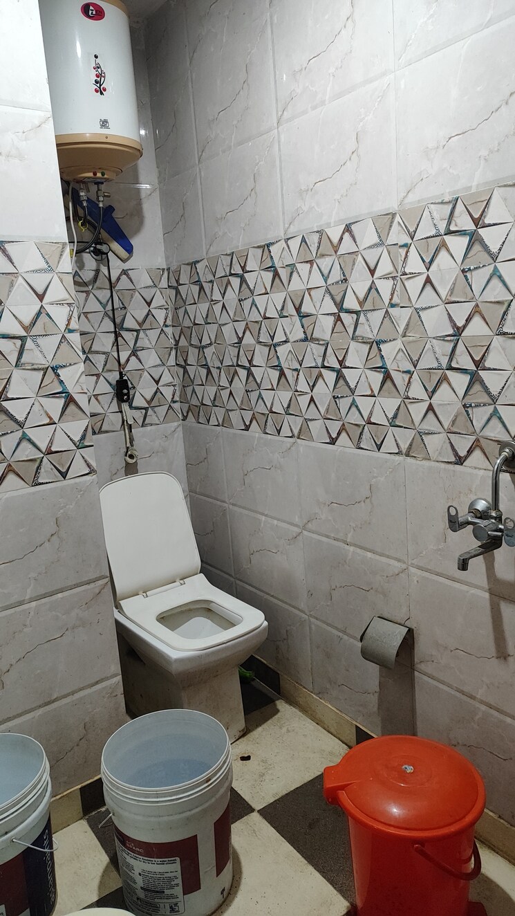 Bathroom, adchini 1 Bedroom 500 Sq.Ft. Builder Floor In Adchini Delhi 7769830