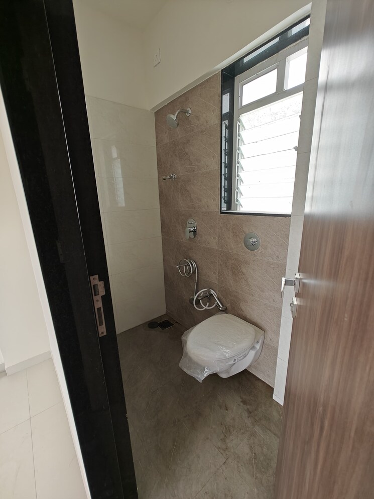 Bathroom, gagangiri-gagan-45 2 Bedroom 580 Sq.Ft. Apartment In Kurla Mumbai 7769866