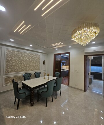 Furnished Amenities in 3 BHK Builder Floor at Sector 28 – for Sale