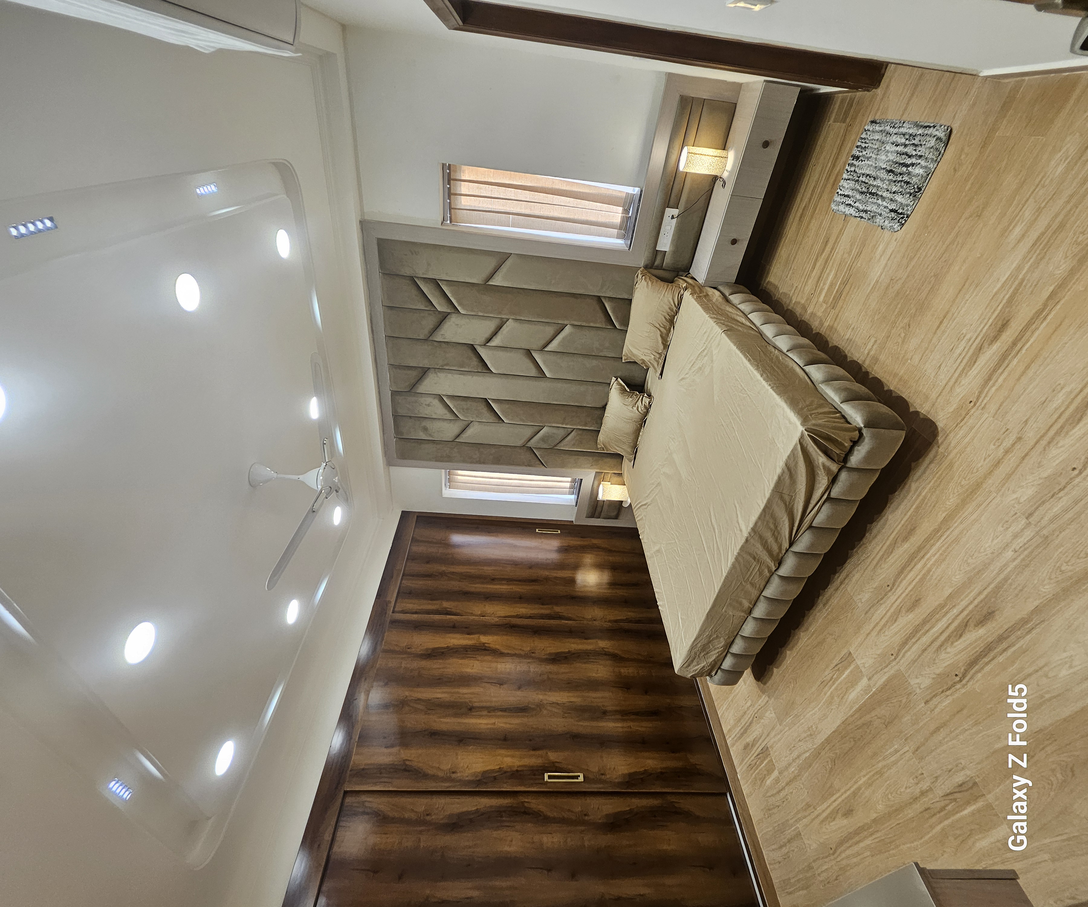 3 BHK + Servant Room Builder Floor For Sale in Sector 28