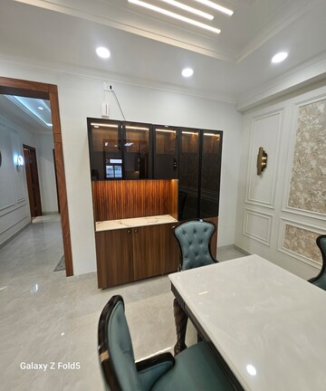 Furnished Amenities in 3 BHK Builder Floor at Sector 28 – for Sale