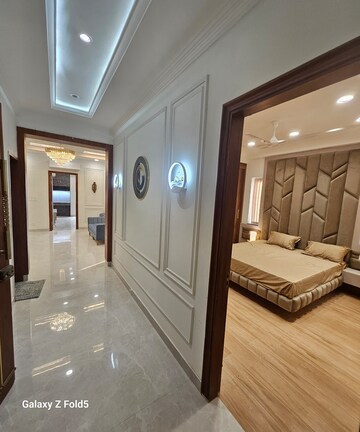 Room in 3 BHK Builder Floor at Sector 28 – for Sale