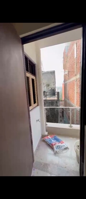 Bathroom in 1 BHK Builder Floor at Mehrauli – for Rent