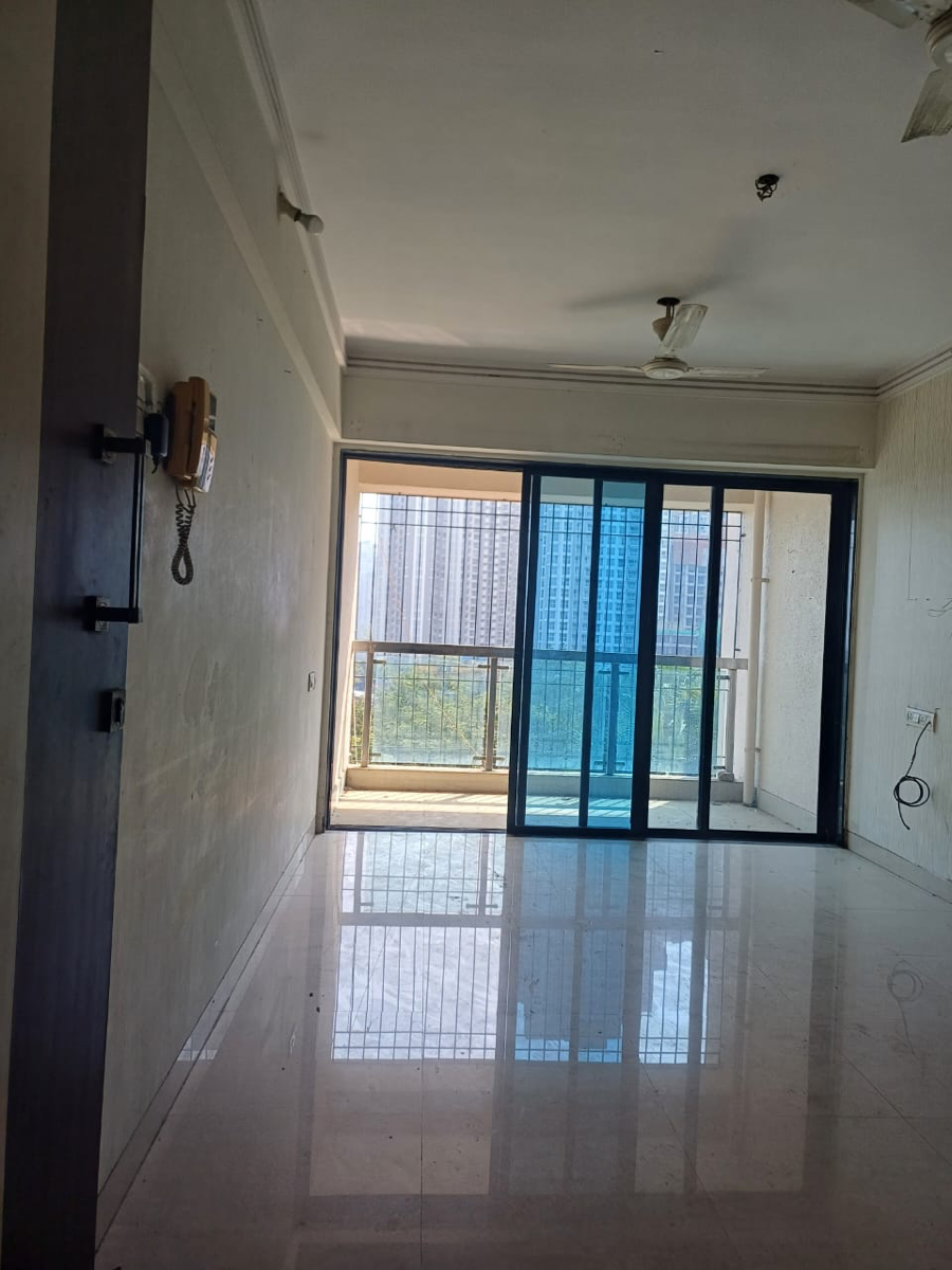 3 BHK + Extra Room Apartment For Sale in Devashree Park