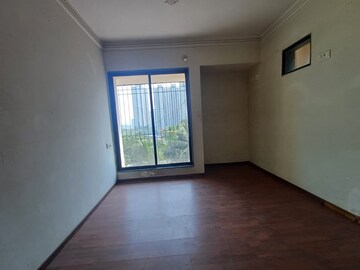 Room in 3 BHK Apartment at Devashree Park, Sandoz Baug – for Sale